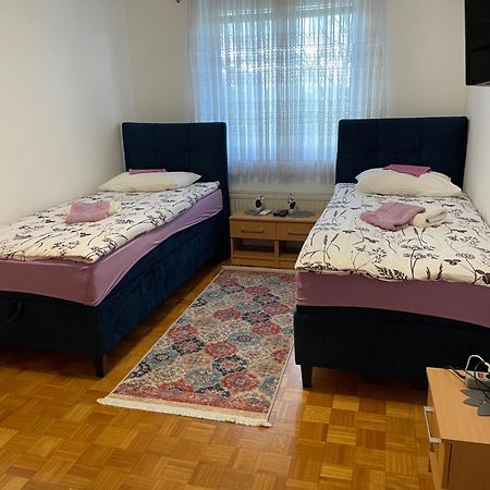 Sobe Lara Apartman Gradacac Kültér fotó